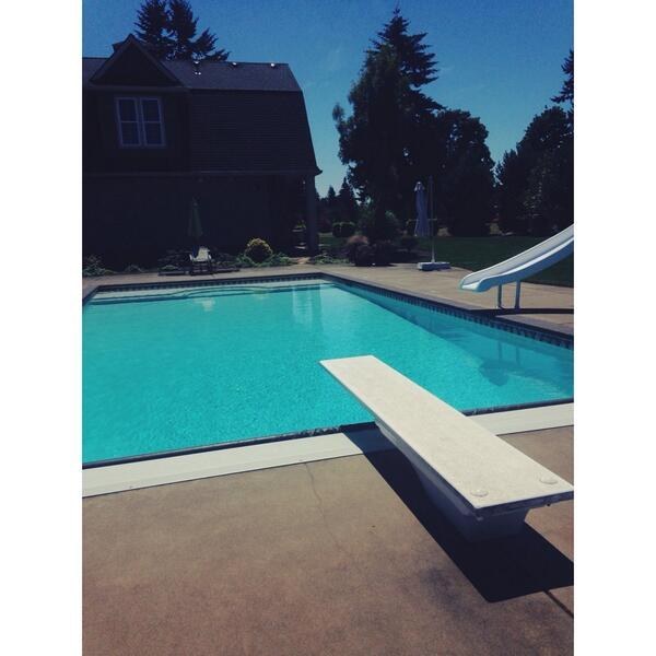 enhanced-11012-1463405079-1