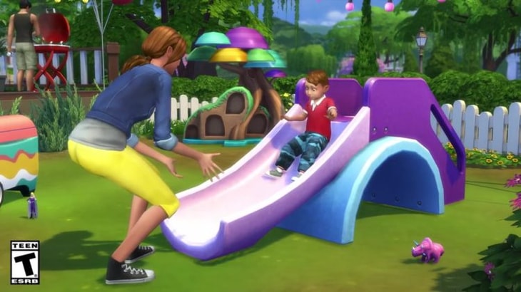 опекун играет с малышом